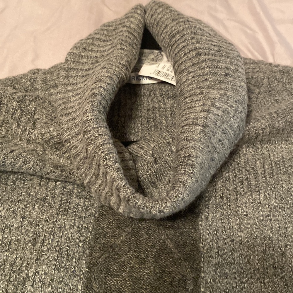 NWT RICKI’s Cowl Neck XL grey Sweater - Picture 8 of 9